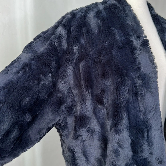 TINY EDITIONS for Anthropologie Equinox Dark Blue Faux Fur Jacket, Size Small - Picture 3 of 16